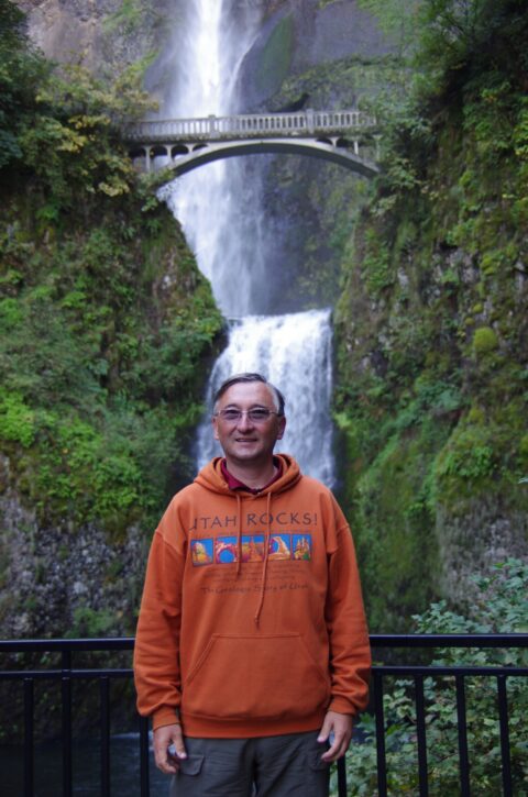 rrasha At Multnomah Falls, Portland, OR