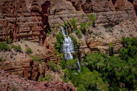 Trail Goes Steep Down From Super Hot Surprise Valley To Thunder Falls In Grand Canyon National Park, AZ