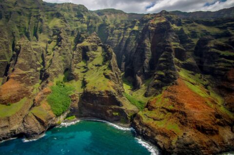 Cove On Nā Pali Coast – Blue Hawaiian Helicopter Ride On Kauai Island, HI