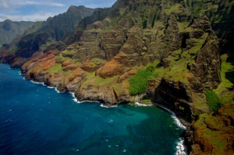 Nā Pali Coast – Blue Hawaiian Helicopter Ride On Kauai Island, HI
