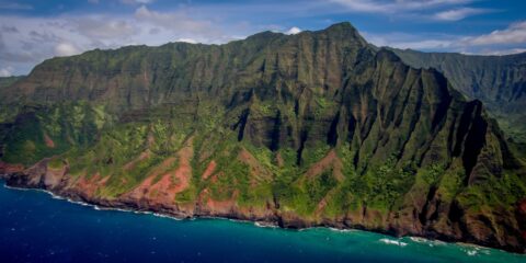 Nā Pali Coast – Blue Hawaiian Helicopter Ride On Kauai Island, HI