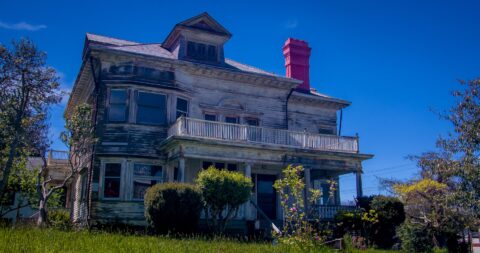 Ghost Mansion On The Hill, Astoria, OR