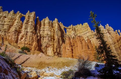 Look From Icy Trail At Windows y In Bryce Canyon National Park, UT