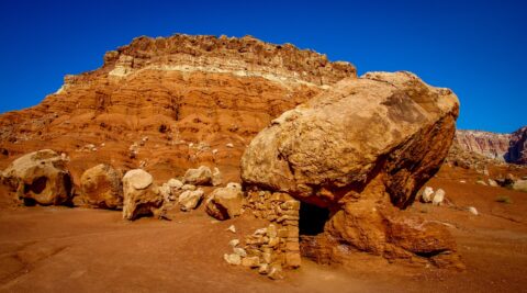 Along Hwy 89A, Cliff Dwellers In Varmilion Cliffs National Monument, AZ