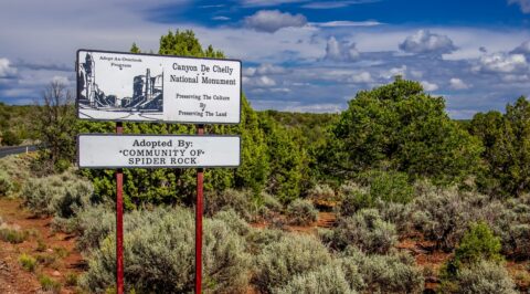 Entrance to South Rim Of Canyon De Chelly National Monument, AZ