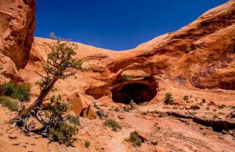 Approaching Pinto Arch, Moab, UT